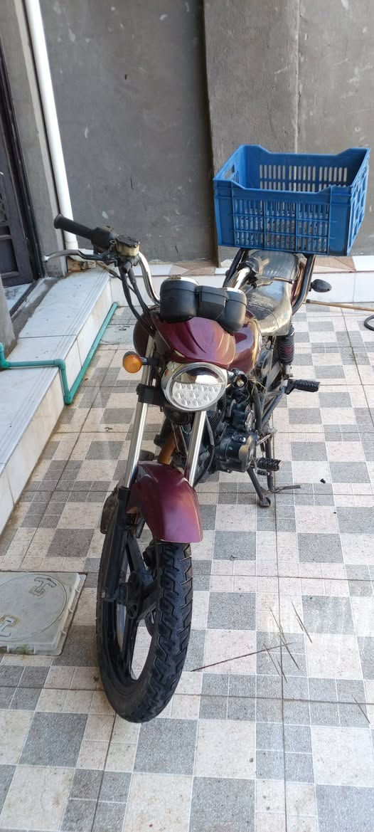 السلام عليكم دراجه روكريت حجم 150موديل 20
 وضع شركه لامفتوح ولابد للبيع السعر500اوبيهه مجال اوراق كامله ((مكلف بلنشر)) العنوان بابل سده الهنديه 
***********
