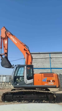 حفارة زت ثري • ياباني أصل • موديل 2010