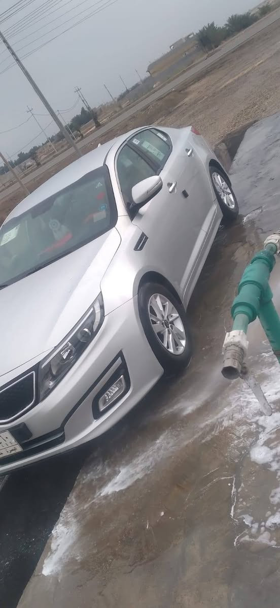 اوبتيما وارد كندي 2015 مكينه دوش مكفوله ضربه وصبغ جاهزه السياره بصره تحويل لسعر 120 اي ستفسار تصل على الرقم مكلف   بالنشر ***********
