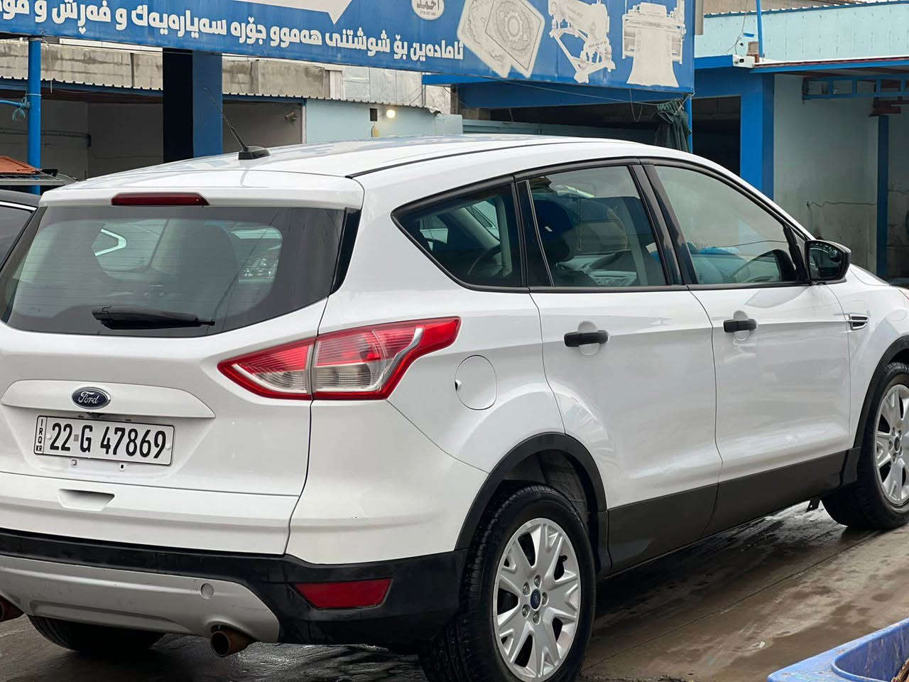 فۆرد ئیسکەیپ 2016 بۆ فرۆشتن دوو پارچەی بۆیاغە ئێرباگ بەس سوکان سیستەمە 131 هەزار رۆیشتوە سەیارەیەکی بێ عەیب و توند و تۆڵە مەکینە 2.5 تنفس طبیعیە واتە بێ تۆربۆ مەکینەیەکی بەقوەت و بەکێشی لەسەرە سەیارەیەکی خۆش دەستە گێر و مەکینەی زۆر هەرزانە لە بازار سعری ١١٢ وەرەقە و معامەلەیەکی برایانە سەنەوی تاکو 2029 نوێیە رەقەم تەلەفۆن 
0750 451 0698
0750 155 8297 أربيل, العراق
