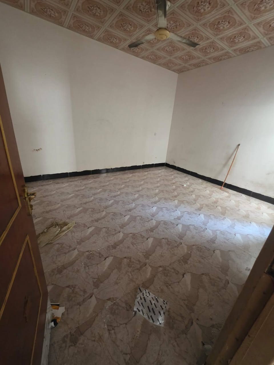 مشتمل ارضي للايجار في منطقة 55 مساحه 100م
الايجار 250
للاستفسار ***********
