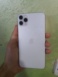 ايفون 11 برو ماكس ذاكرة 256 بطارية 81 نموذج m جهاز كله مكفول شحن اتصال...