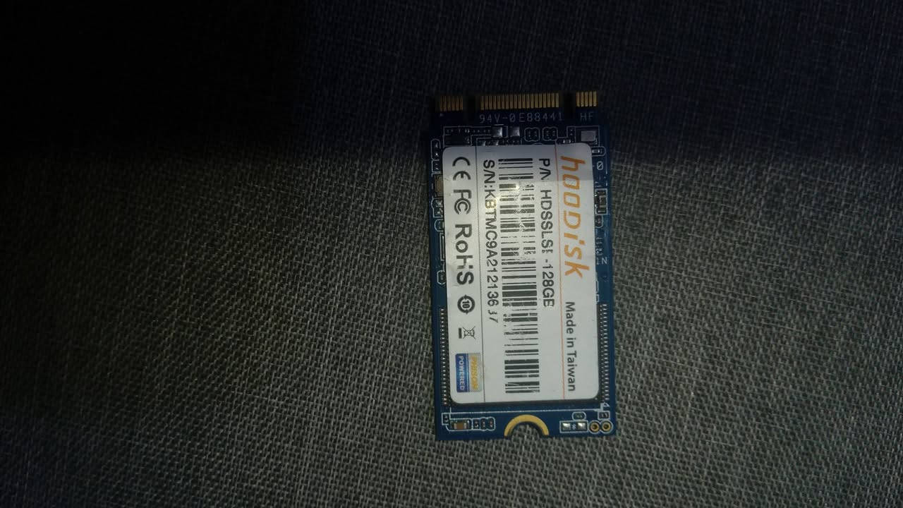 سلام عليكم....

رامات من شركة Samsung 8GB ×2 (  فحصتهن ما يقرأ مااعرف شنو السبب )

وتخزين SSD بسعة 128GB من شركة hooDisk ( يحتاجله بس فرمته )

سعرهم : 35,000 
موجود توصيل جميع محافظات العراق


**إذا كنت صاحب هذا الإعلان وتريد حذفه لأي سبب، رجاءا أرسل رسالة إلى الدعم الفني**