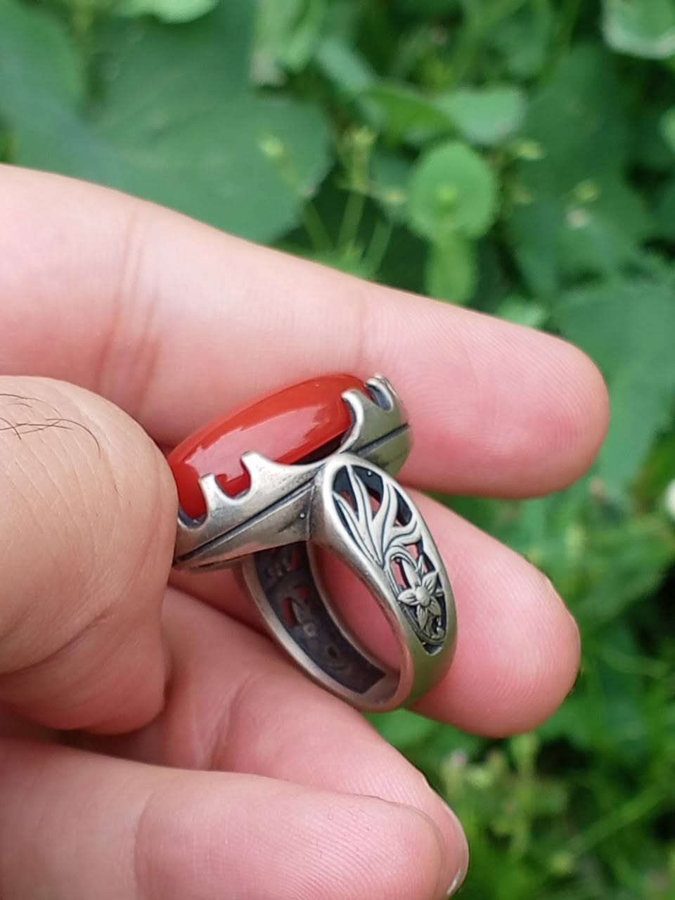 بسم الله الرحمن الرحيم 🌹
‎
‎خاتم عقيق يماني أصلي حجم كبير - فضة ثگيله عيار 925 مختوم 🔥
‎ 
‎السعر 75 ألف وبيه مجال للشراي وتددلون 🌟
‎
‎والتوصيل مجاني لجميع المحافظات العراقية يجيك الخاتم داخل علبة هدية 🇮🇶


**إذا كنت صاحب هذا الإعلان وتريد حذفه لأي سبب، رجاءا أرسل رسالة إلى الدعم الفني**