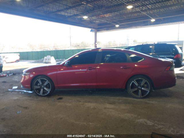 هوندا اكورد حادث كم موضح   للاستفسار اتصل ب*********** عنوان بغداد باسمي  فئة sport  موديل 2023 ايرباك البرده فقط اخوان ممتواجد على فيس سعر ١٩٠ بيها مجال بسط
