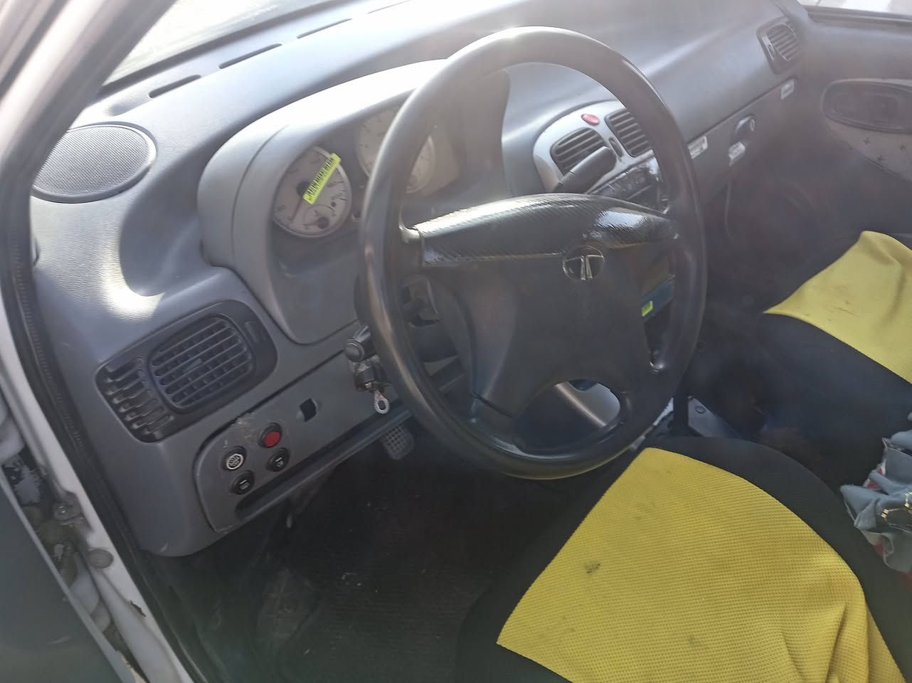 اسلام عليكم سياره دايو هندي موديل ٢٠٠٦ سنويه خضرا اشرعي يحول تحويل سياره جاهزه مراوس بكولف يرهم اسعر ٢٦ وبيها مجال *********** اتصل وتدلل
