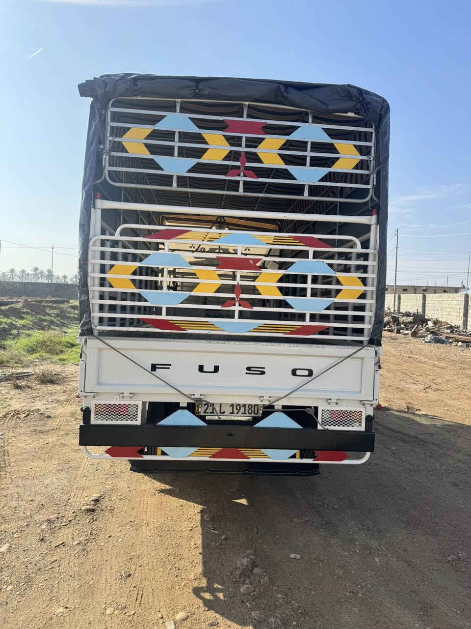 سلام عليكم
كنتر للبيع موديل 2026 فول موصافات سيارة زيرو ممشتغلة رقم سيلمانية محجر بشتيوان سيارة كاملة جادر مال موصل درجة اولى رقم هاتف ***********
