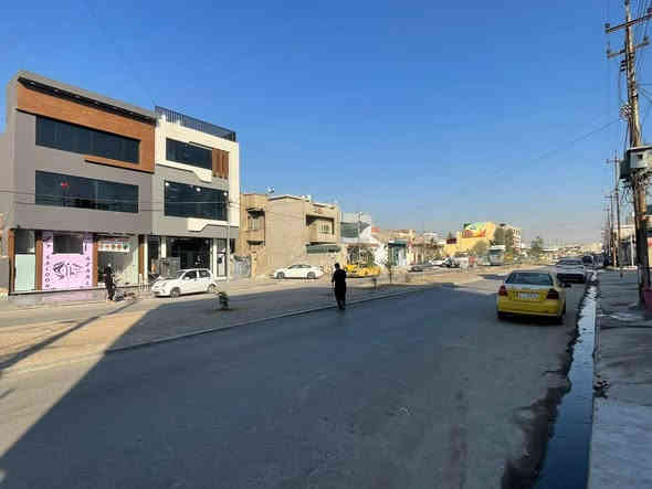 للبيع للبيع للبيع للبيع
#عقارات_فنر_الحمداني
مكتب البلديات للعقار
عمارة تجارية سند طابو بأسم صاحبه الشرعي
في  سايدين حي السماح شارع ٣٠ التجاري الرئيسي
المساحة ١٥٠م واجهة ٧،٥م طابقين
تتكون من محلات عدد ٢ وشقق عدد٢
الوراد مليون وخمسمائة الف دينار شهري
للإستفسار ع السعر الإتصال
***********
***********
مراجعة مكتب البلديات للعقار في حي المشراق فرع مطعم طماطة
