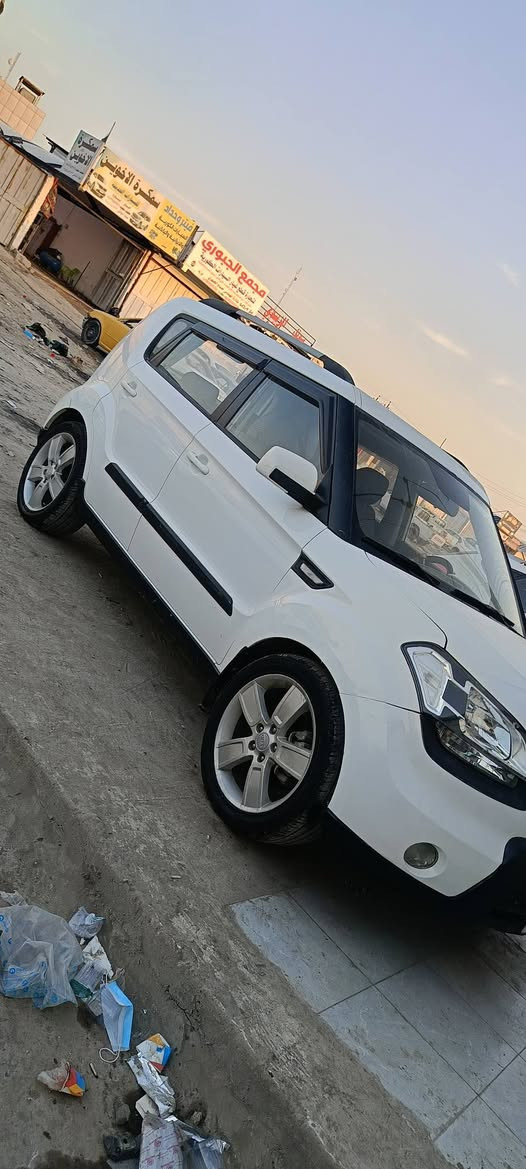 السلام عليكم لبيع كيا صول 2011 ماشيه 120 محرك كير حدايه جدد تخم تاير تبريد ثلج مكفوله ما عده جاملغ إمام بي رشه +رصعات خفيفة السعر 98 وبيها مجال قليل مكاني الديوانية ***********
