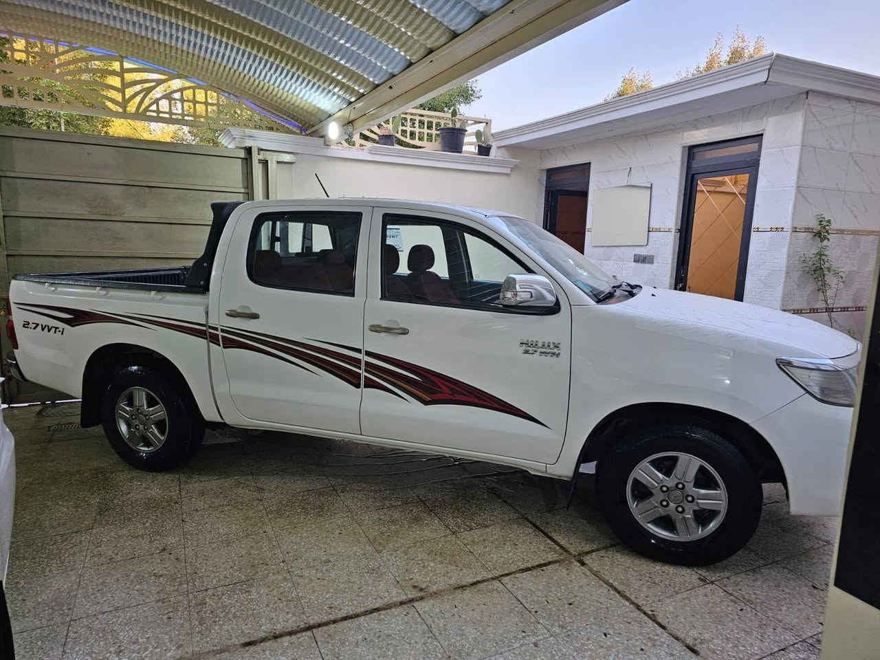 سلام عليكم عندي سياره البيع بيكم موديل 2014 رقم بغداد دولي جديده كير واتماتيك مكفول كفاله عامه ماشيه 100 ألف تحويل مباشر سياره كوتي شاصي 19 عنوان بغداد ولشراي يتصل على رقم ***********
