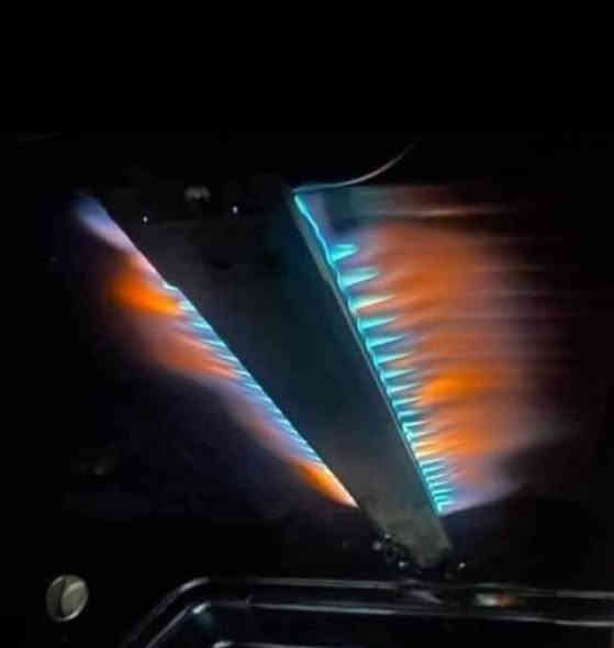 سلام عليكم ورشه الكريازي لتصليح انواع طباخات نود لكم راحة صيانه موقعيه اخي طباخك يصخم او ناره ضعيفه او مسويلكم ازعاج ريحه غاز نتصلو بينه نجيكم للبيت متوفرين 24 ساعه ***********📞***********
