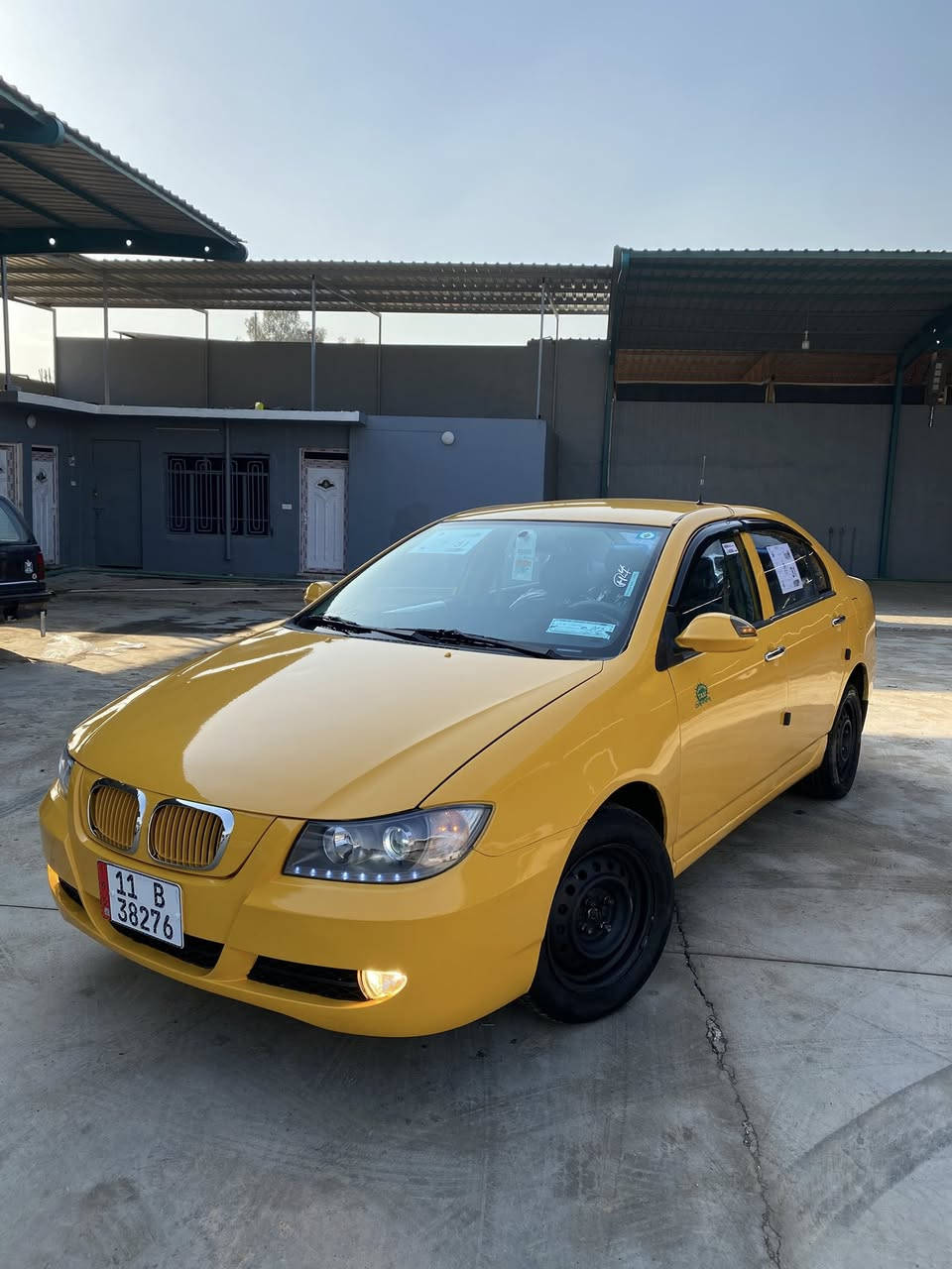 ليفان 620موديل 2011محرك كير مكفوله رقم انكليزي هيئه غرامات صفر صدرها جديد ترايك وين ماتريد السياره بسمي شرط التحويل والوكاله سياره كامله للاخير 
للاستفسار ***********
السعر 47وبيها مجال 
المكان موصل
