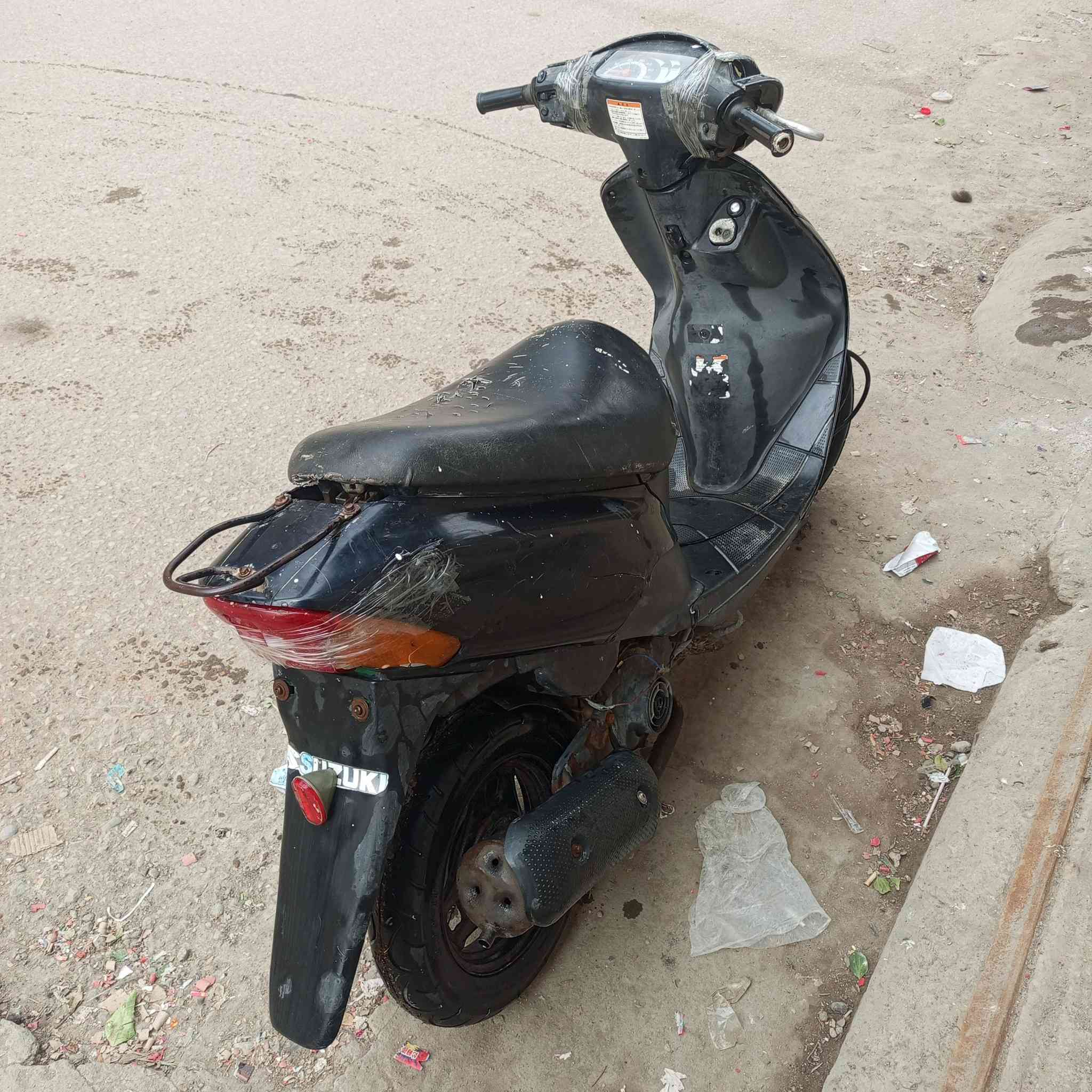 دراجه ساسوكي مكينه دبلات تايرات كهربائيات كله جاهزه مكينن نضيفه السعر ١٧٥ الف مكاني البصره ( *********** ) ( *********** )
