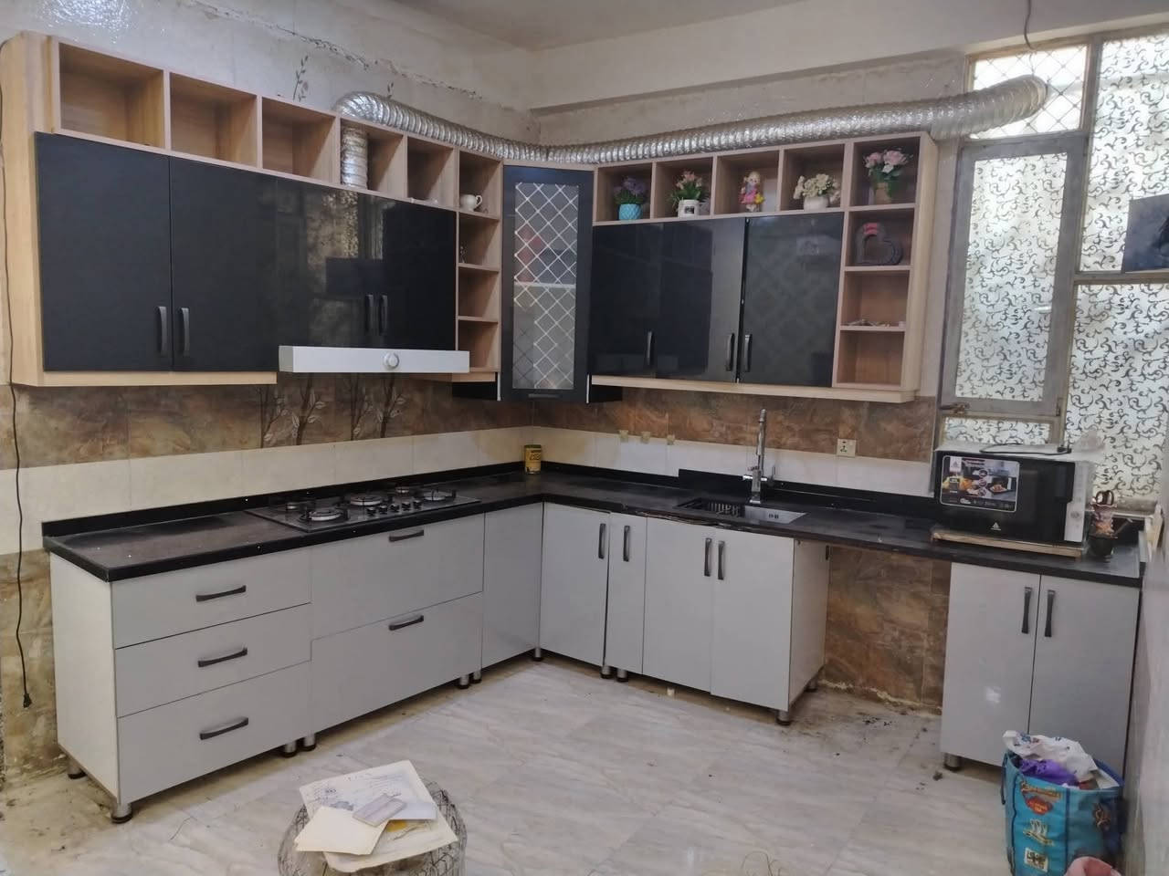 كاونتر للبيع جديد احلا من الصور العنوان الحر الصغير للاستفسار الاتصال على الرقم
***********
***********
