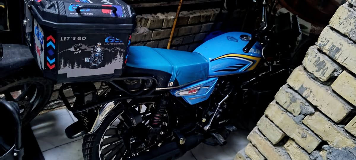دراجة ايراني خمسة كير سونك 200cc  موديل 2025 للبيع مكاني البلديات ***********
