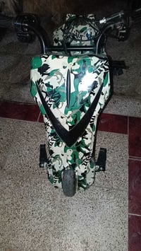 سكوتر اخو جديد نظيف حيل  عطلت اليده مالته ا وشمرته كو خلل بي بسيط  للب...