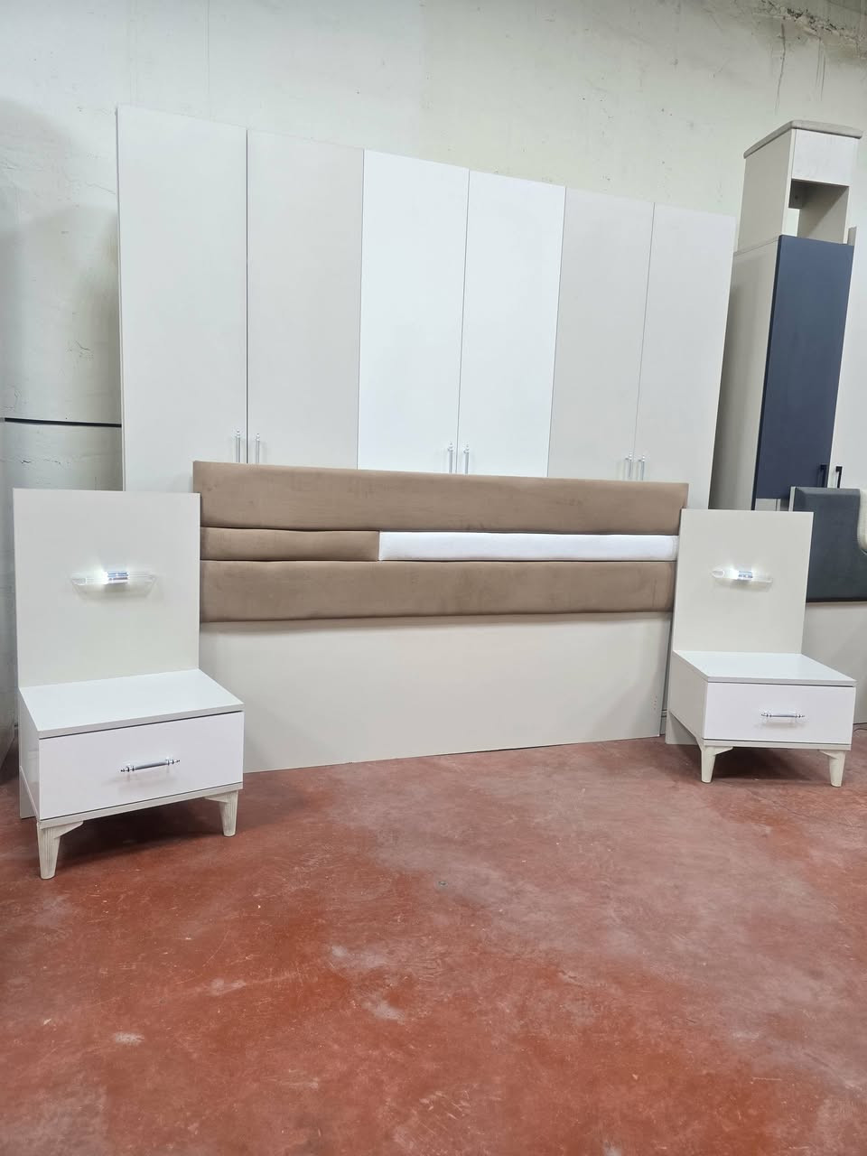 💎🔥 غرفة تركي مستخدم – 6 قطع كاملة 💎
💯 نظافة 100% |  نظام أبواب مرتبه 
💸 السعر: 525 قفل
🪛 شد مجاني + 🚚 نقل مجاني


**إذا كنت صاحب هذا الإعلان وتريد حذفه لأي سبب، رجاءا أرسل رسالة إلى الدعم الفني**