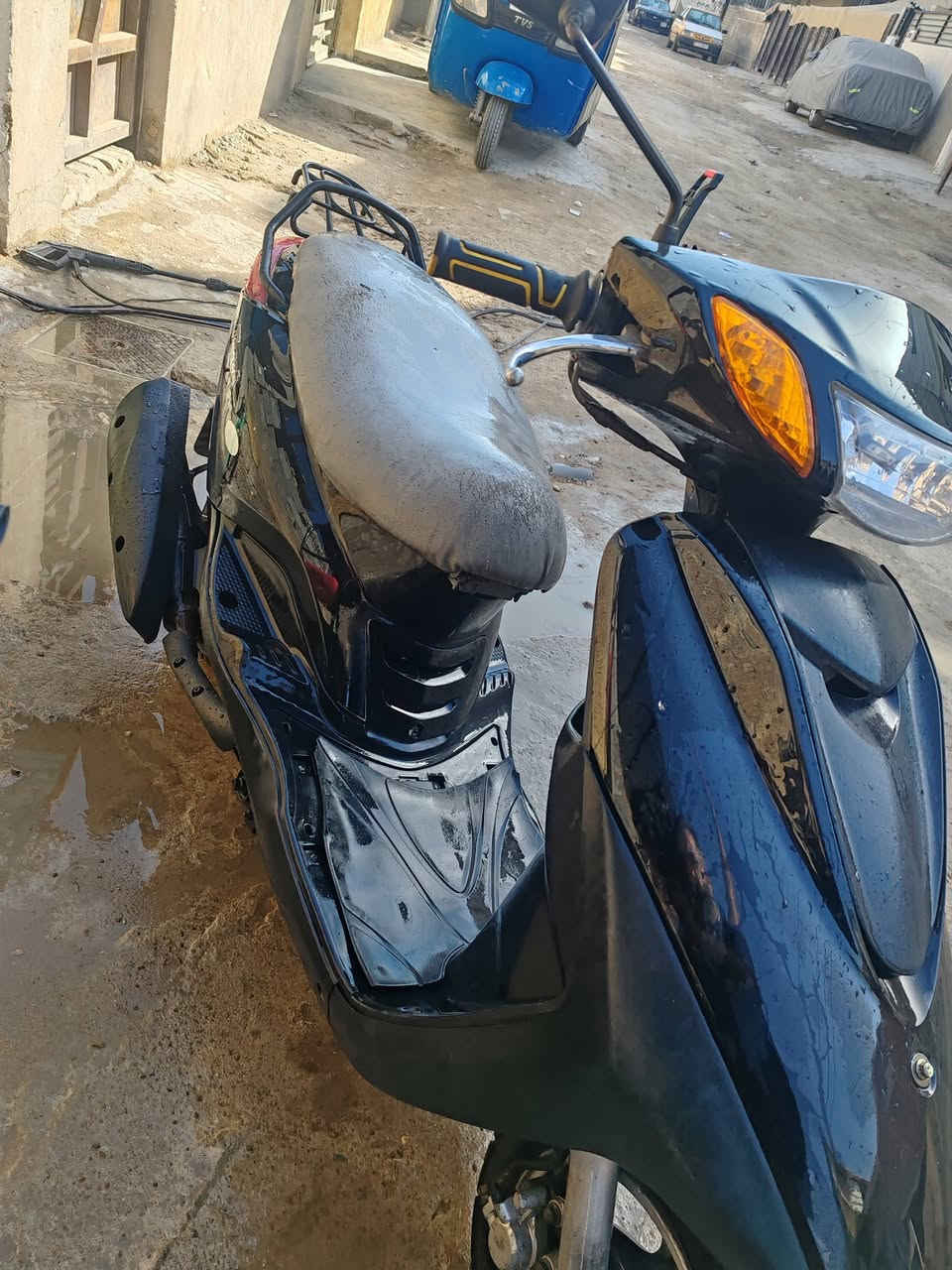 دراجه بريز نوزل خطين 🌸
مكفوله كفاله عامه ياباني اصل 
السعر لمطلوب 750الف  
شلعه ومعدل خير من الله 
ترايك علئ لسانك
 من باب البيت ابيع
ونضافته كدامك. كفراته بلاديه
تريد ضمان من باب البيت تاخذ عليها ادامه دهن جديد وبلك 
تاخذ جاهزة وفلتر بانزين 
مكاني بغداد البياع الشهداء
***********
