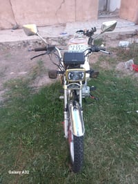 دراجة ايراني مرقم بغداد تحويل ثاني يوم موديل ٢٣ 07808082857موجود اتصال...