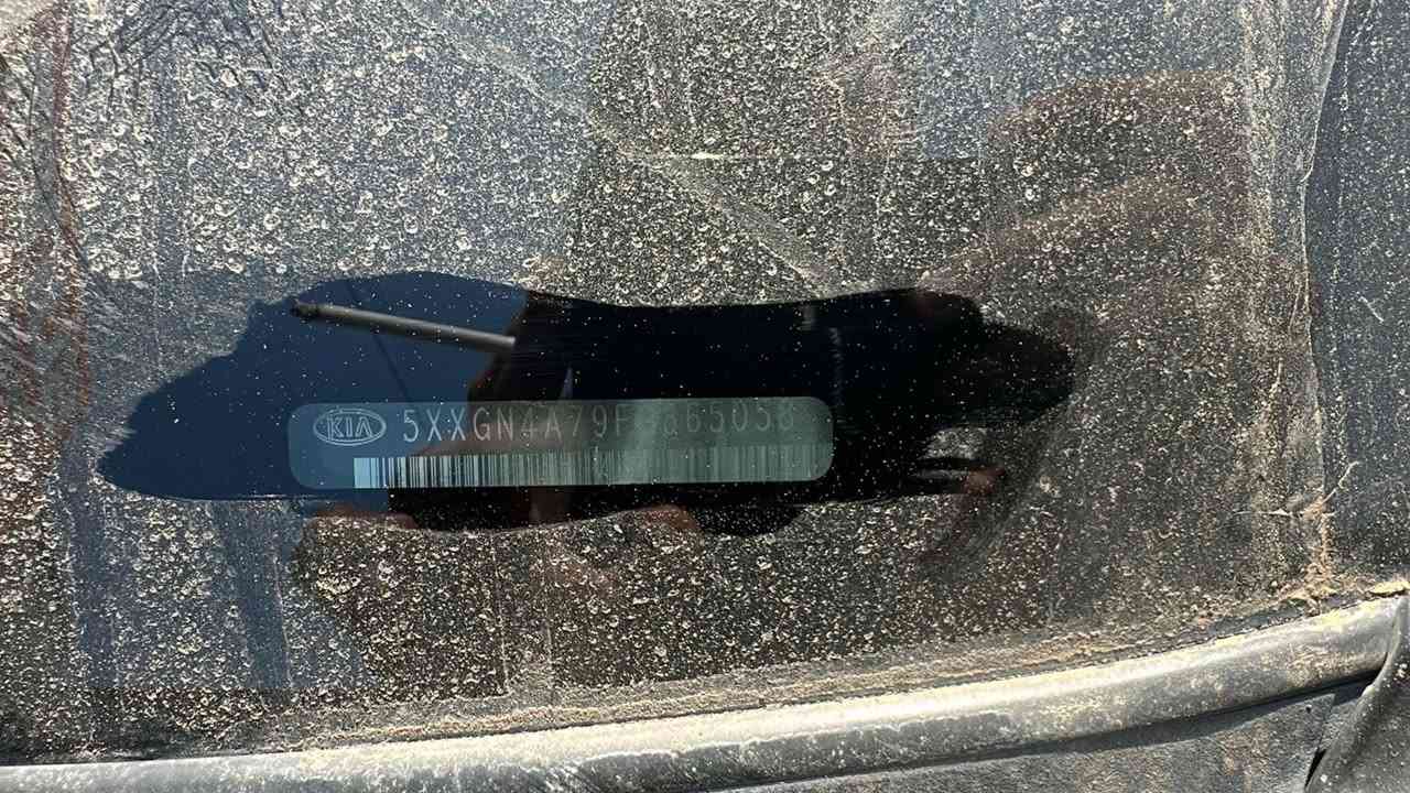 كيا اوبتما 2015 فول للاخير عدى الفتحة
بيها قطعتين جاملغ مبدل وبنيد بي صبغ 
بدون دواخل كفاله
السياره نضيفه حيل 
مكاني الدوره 
السعر 115 وبيها مجال 
***********
