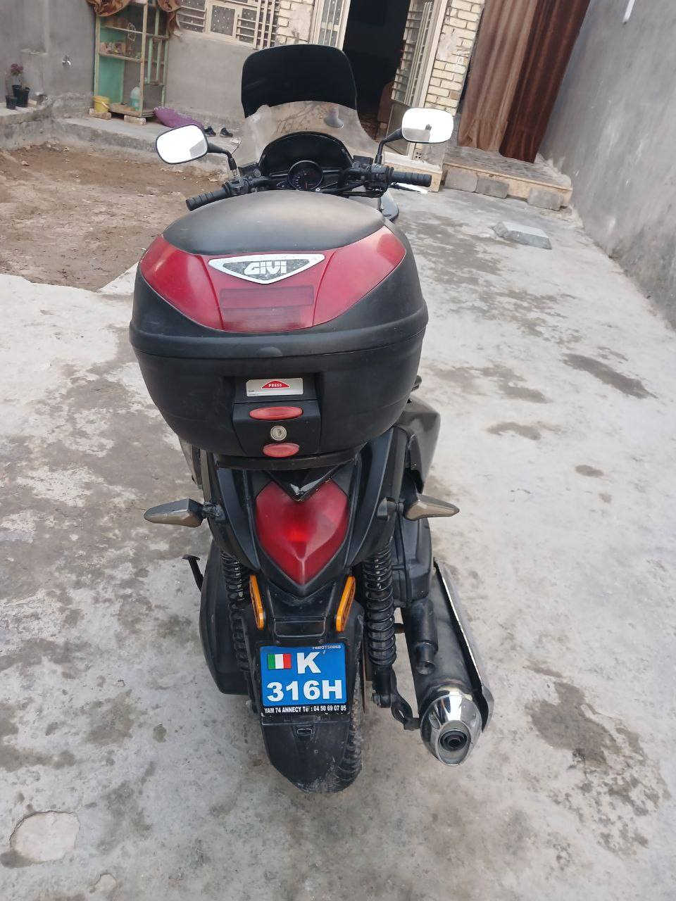 سلام عليكم 
دراجه فاز للبيع او مراوس بكير عوزه كلجات تعبانه وترتيبات قليله بغداد *********** ب800
