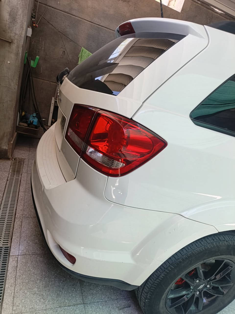 جورني موديل ١٩
رقم بغداد بسمي
رقم انكليزي هزه جديده
سبعه راكب
٣ قطع تبريد
محرك كير مكفول
شواصي لغود مكفوله
دواخل جلد
ارضيه جلد
كامره
تويل السياره
ماشيه ٤٢ ميل
جاهزه
وات ساب ***********
