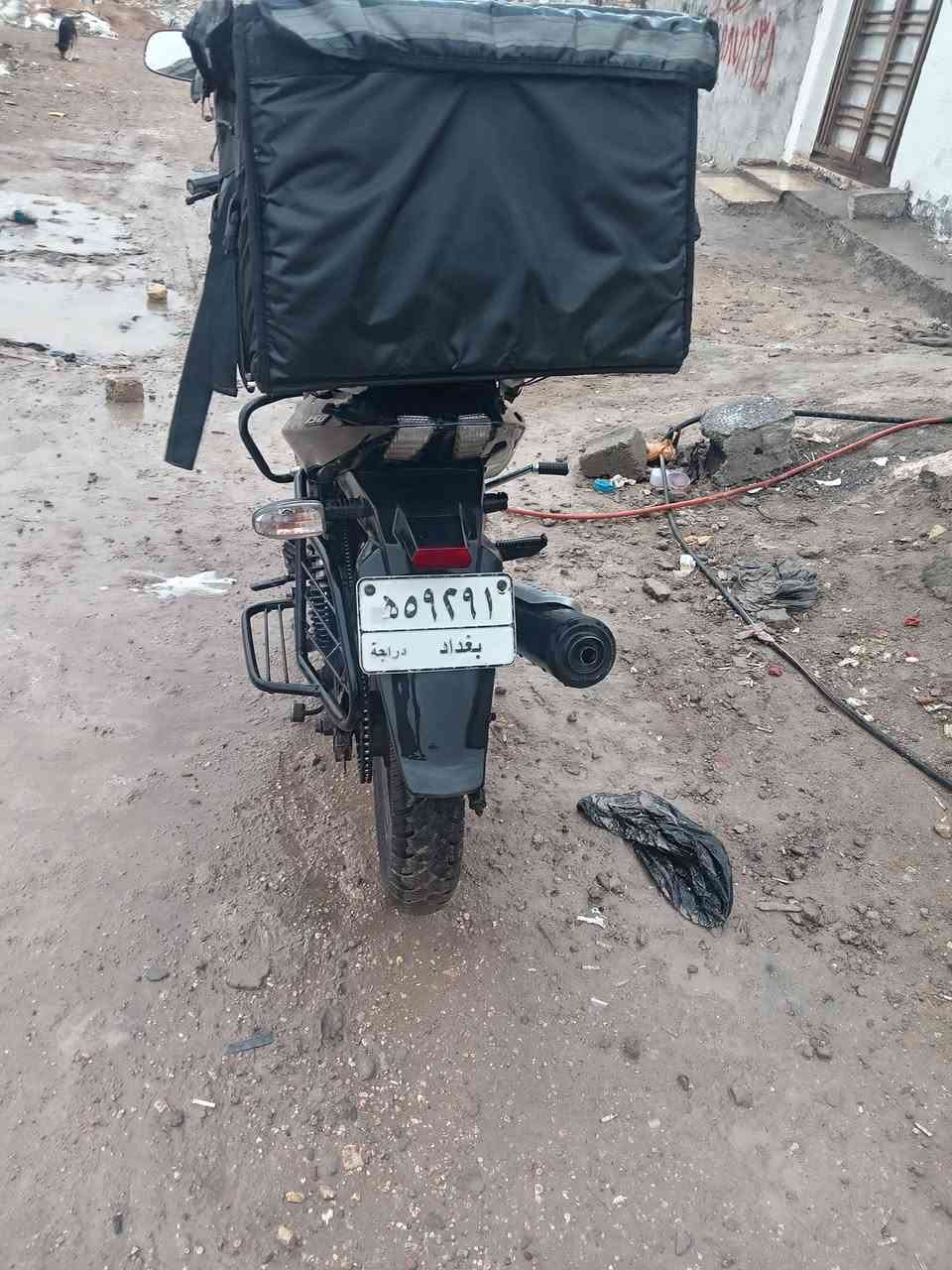السلام عليكم شباب دراجه بولسر للبيع محرك 150 نضيفه محرك وكشر بس حادث ونكسر مازده مرقم وسنويه كامله رقمها بغداد عارضها (1500) وبيها مجال للتواصل ***********
