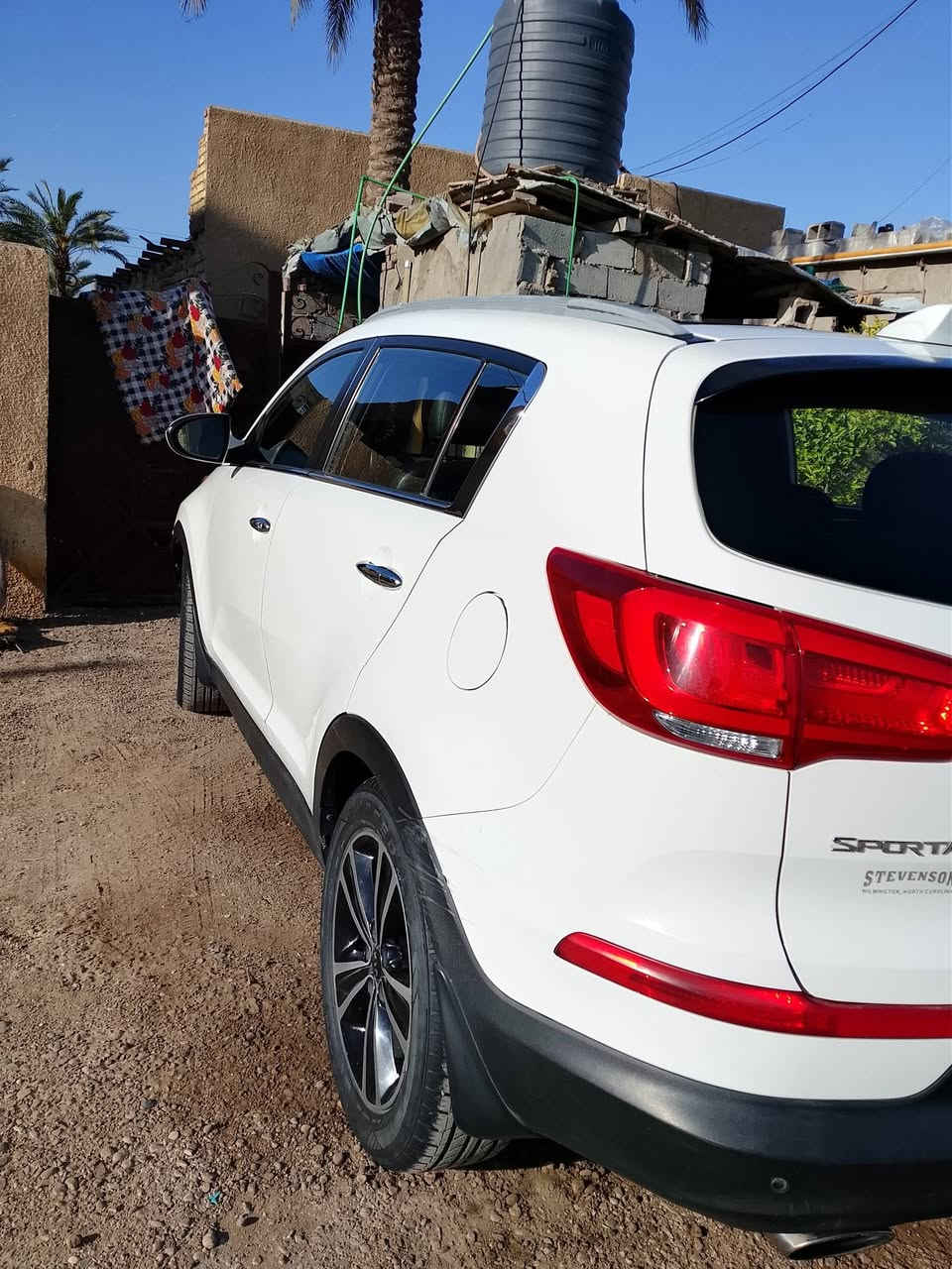 سبورتج 16امريكي سياره خير من الله مكفول من الصبغ الظربه عدا البنيد مصبوغ تخم تاير رقم بغدادنكليزي قطعتين سياره حلوه مكا بغداد الحسينيه الراشديه  *********** سعر 140وبيه مجال الشراي
