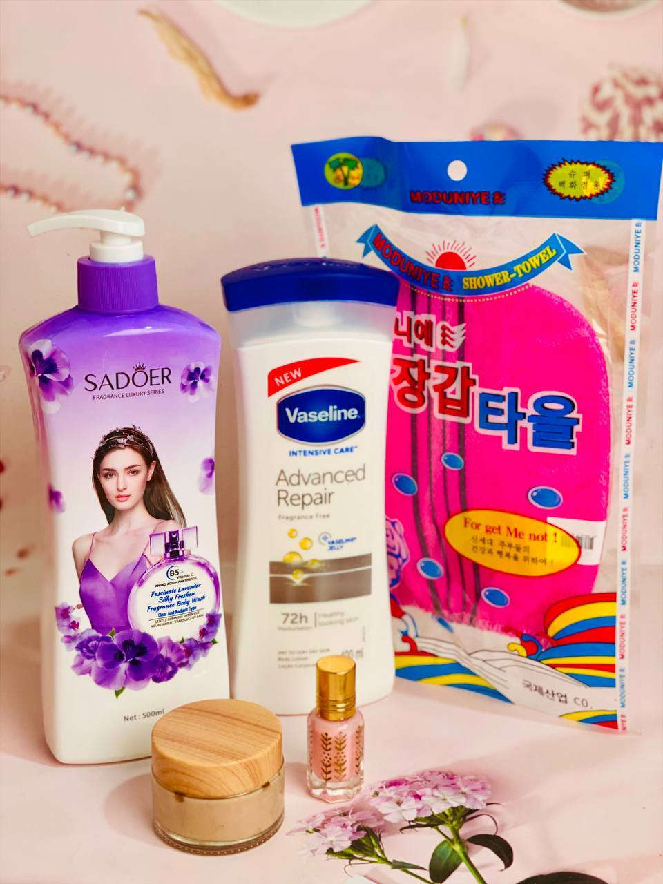 ✨ عرض العناية المتكامل للجسم من SADOER واليُسر 💖 ✨🌸

دلّلي نفسك واهتمي ببشرتك مع باقة العناية المميزة:
💜 شاور غسول الجسم SADOER – تنظيف وترطيب عميق برائحة البنفسج والورد 🌺
💧 فازلين لوشن مرطب – يحافظ على نعومة بشرتك ويتركها حريرية ✨
🧴 ليفة فاخرة – لتقشير لطيف وتنشيط الدورة الدموية 🛁
🌿 مسك الطهارة يارا – عبير يدوم طوال اليوم 💫
💐 مخمرية ليدي – لإحساس منعش ورائحة أنثوية جذابة


**إذا كنت صاحب هذا الإعلان وتريد حذفه لأي سبب، رجاءا أرسل رسالة إلى الدعم الفني**
