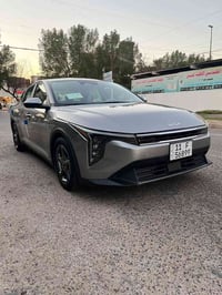 K4 2025 لون  رصاصي 🔺 رقم بغداد بسمي 🔺 مواصفات⛰️⛰️ شاشه كبيره متصله🔺 سا...