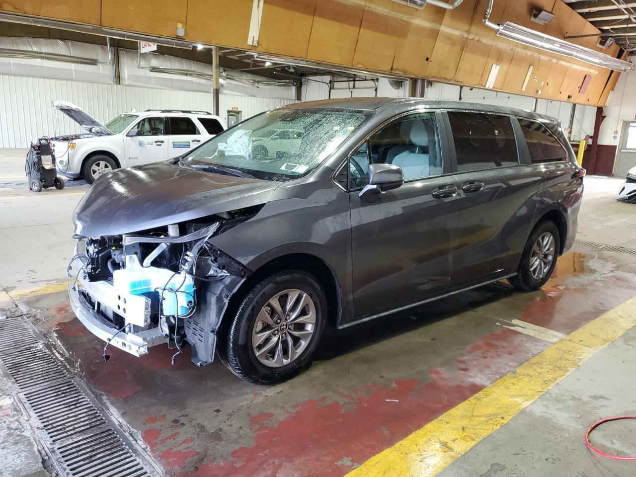 تويوتا سينا 2025
ضرر السياره : كما موضح بالصوره بسيط جدا
اللـــــــــــــــــــــــــــون : فيراني

حجم المحـــــــــرك : 4 سلندر 2.5 هايبرد

بصمة 

رادارات

بيبان كهرباء 

ماشية 5 الاف 

بعدها بحالة الزيرو

بدون صبغ كفالة عامة

بارد بسيط جدا على كد شبر

رقم بغداد


**إذا كنت صاحب هذا الإعلان وتريد حذفه لأي سبب، رجاءا أرسل رسالة إلى الدعم الفني**