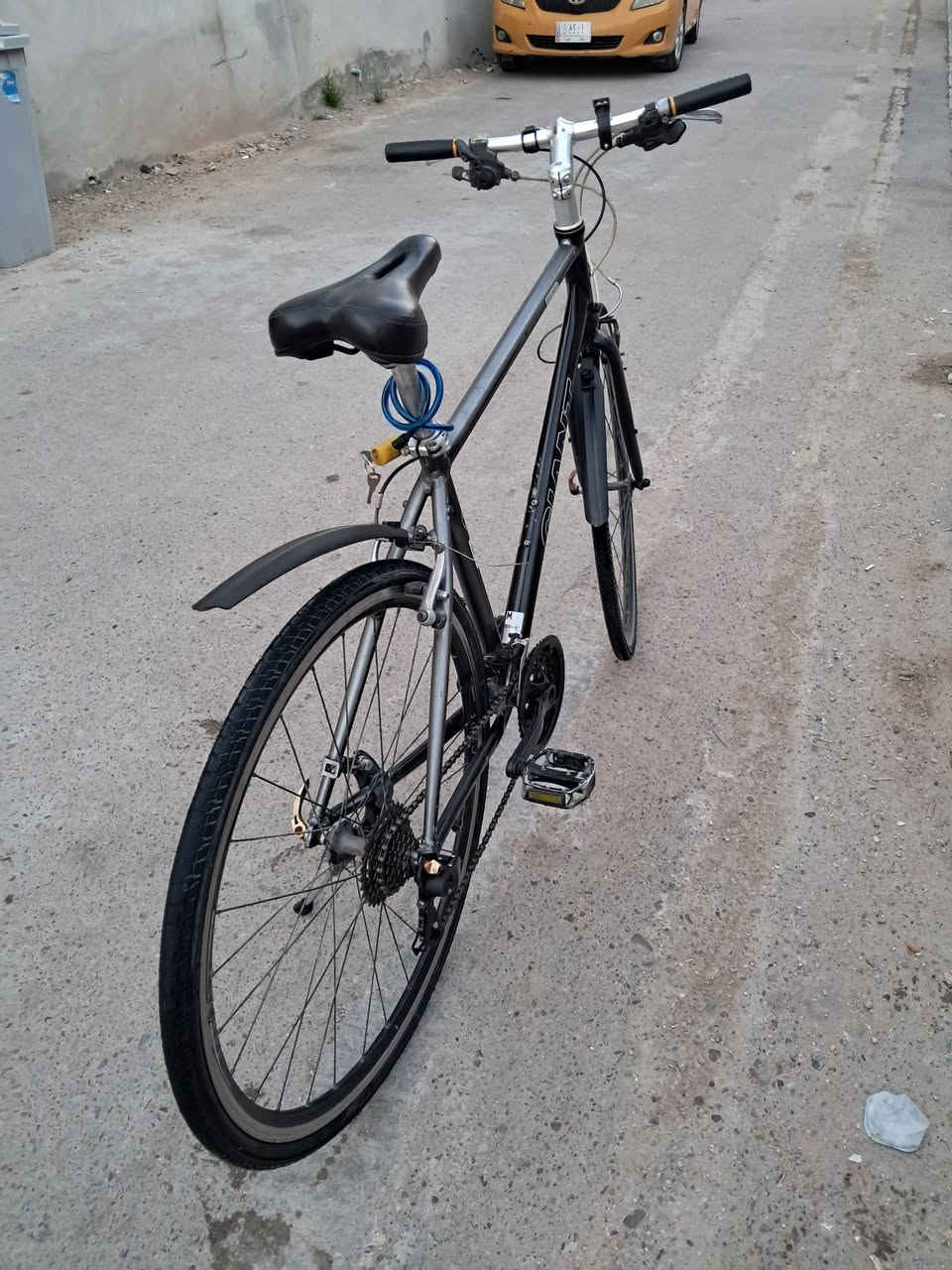 السلام عليكم بايسكل للبيع شركه جاينت شركه معروفه بايسكل خفيف وبقطع المنيوم البايسكل نظيف جدا ولكن نقصه جوابه  اثنين وسيم مال كير الشراي يتصل وسهله شكد يقيم ما نختلف ان شاء الله المكان الزعفرانيه قرب جامع الرشيد الزهور الطابو للاتصال *********** يوجد واتساب واكرر الشراي يتصل وهو يقيم
