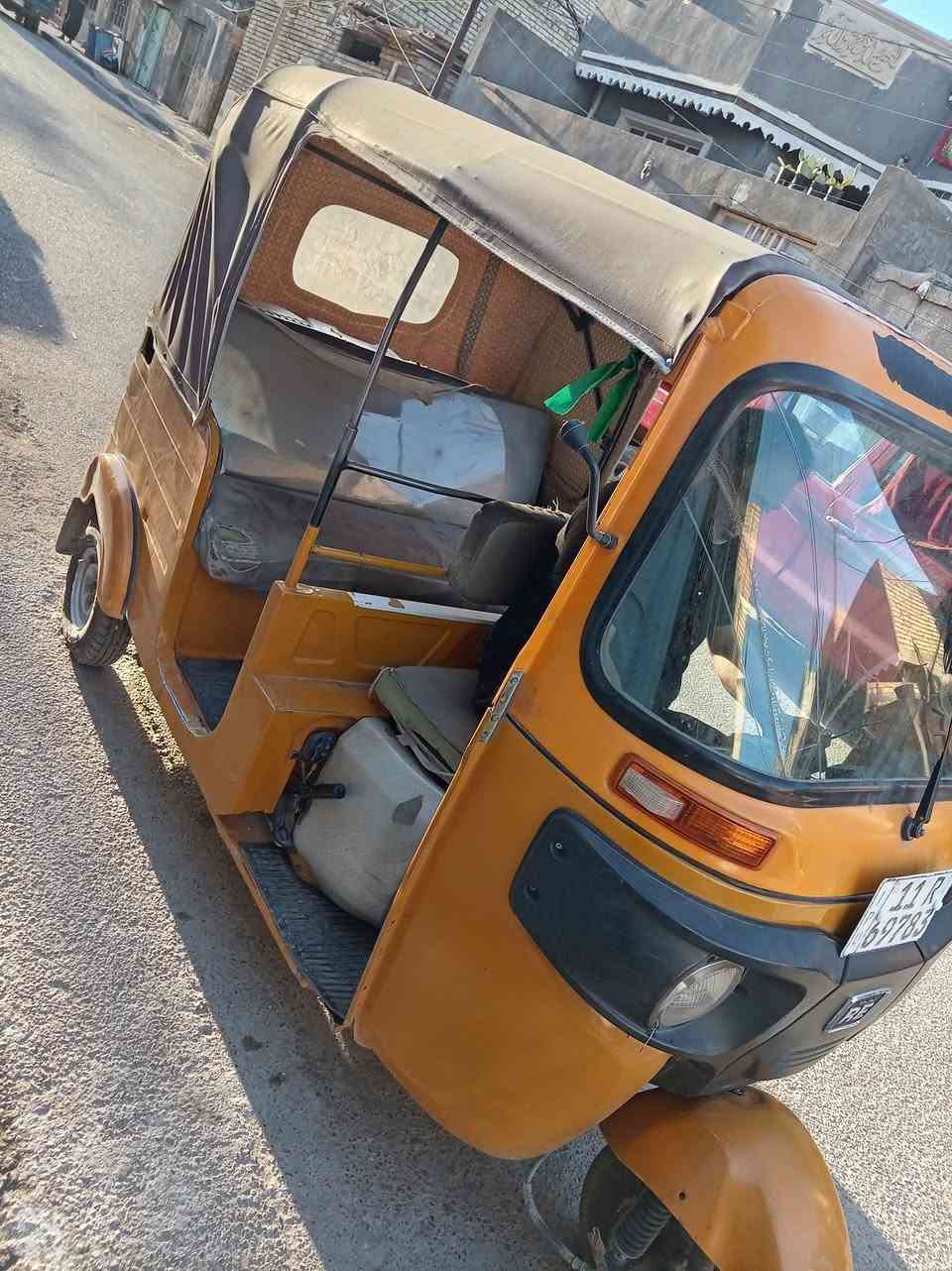 للبيع غير متفرق للعمل فيه المديل 200 20 /الاتصال ***********

