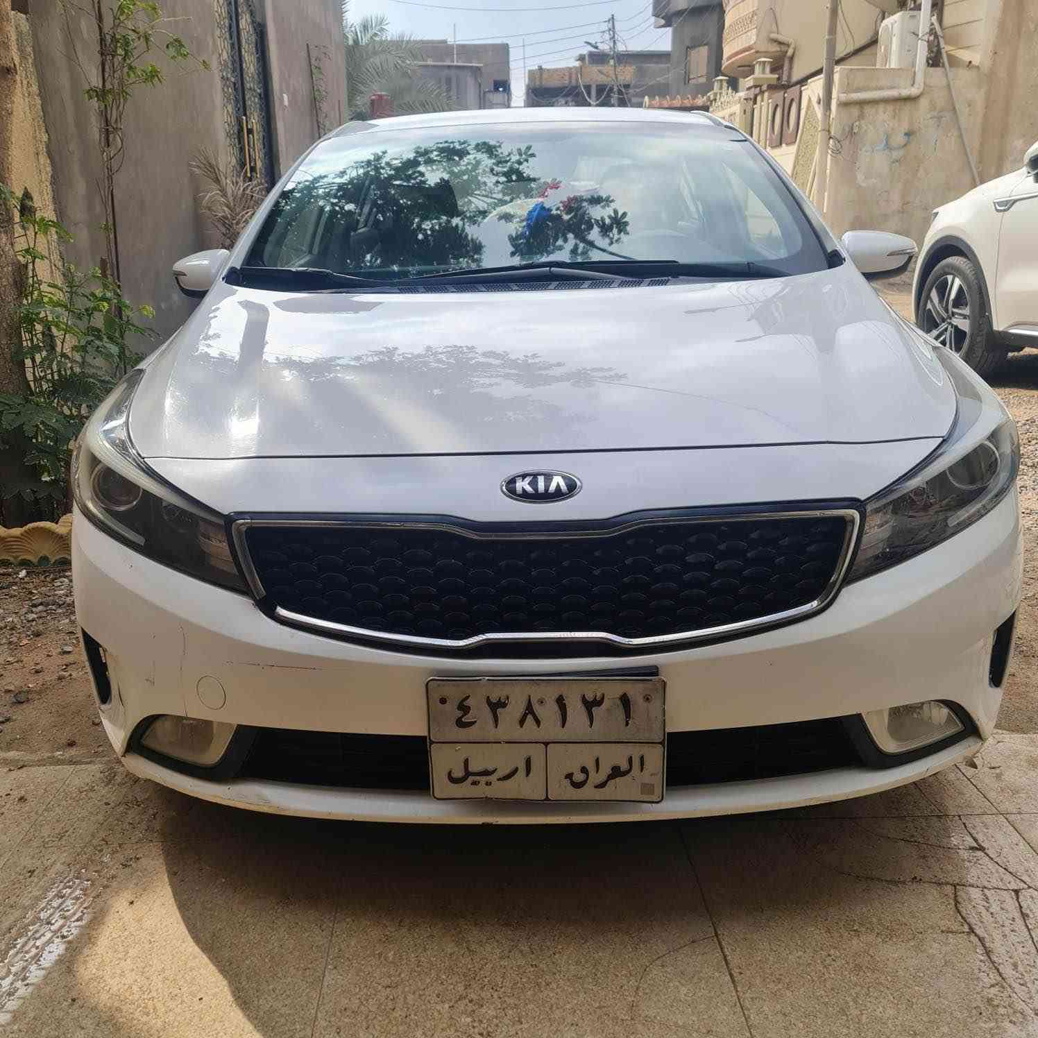 سيراتو خليجي 2018 محرك 1600 محرك كير حداده كله كفاله تخم تاير جديد السياره ماشيه 146 السياره بيها باردات مكانين مثل ما موضح بالصوره والباقي كفاله 
رقم اربيل منتيه سنويه مكاني البصره *********** البصرة, العراق
