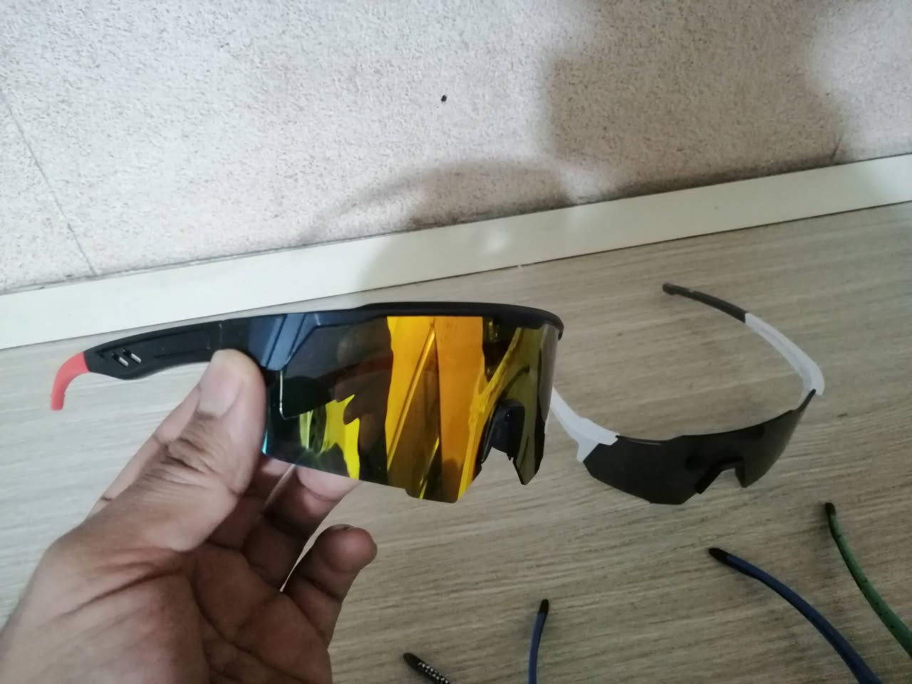 نضارت امزون اصلية
5قطع القطعةب 5 
توصيل موجود


**إذا كنت صاحب هذا الإعلان وتريد حذفه لأي سبب، رجاءا أرسل رسالة إلى الدعم الفني**