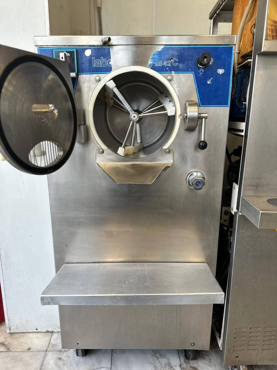 السلام عليكم متاح DSكاربيجاني
ومكائن عدد2سوفت 

الأولى كاربيجاني بيها ليك

والنوع الاخر جل متك شاشه متوقفه 

للأستفسار ‭٠٧٧٢ ٢٦٥ ٦٠٢٠‬++ ‭٠٧٧١ ٤٤٦ ١٩٦٦‬
