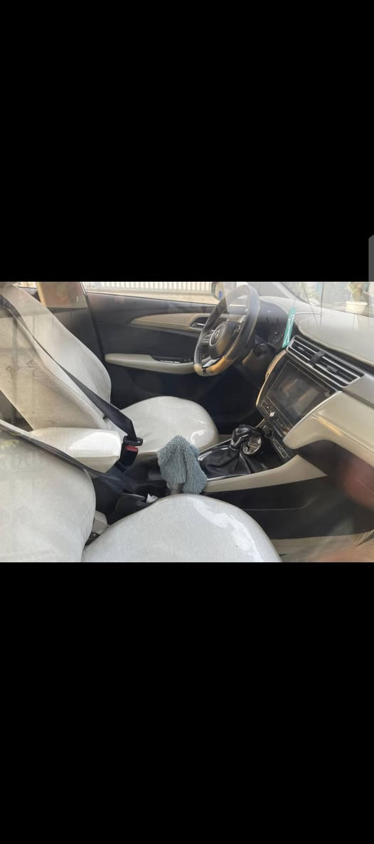 سلام عليكم البيع سياره MG موديل 23 بكان سياره بغداد كراده راقم تلفون ***********
