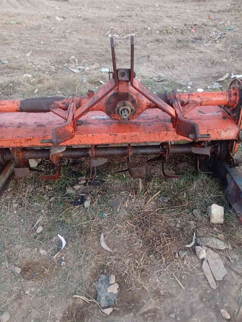 السلام عليكم رفاسة كابوته مستعمله نظيفه للبيع المكان الصويرة لاستفسار اتصل ***********
