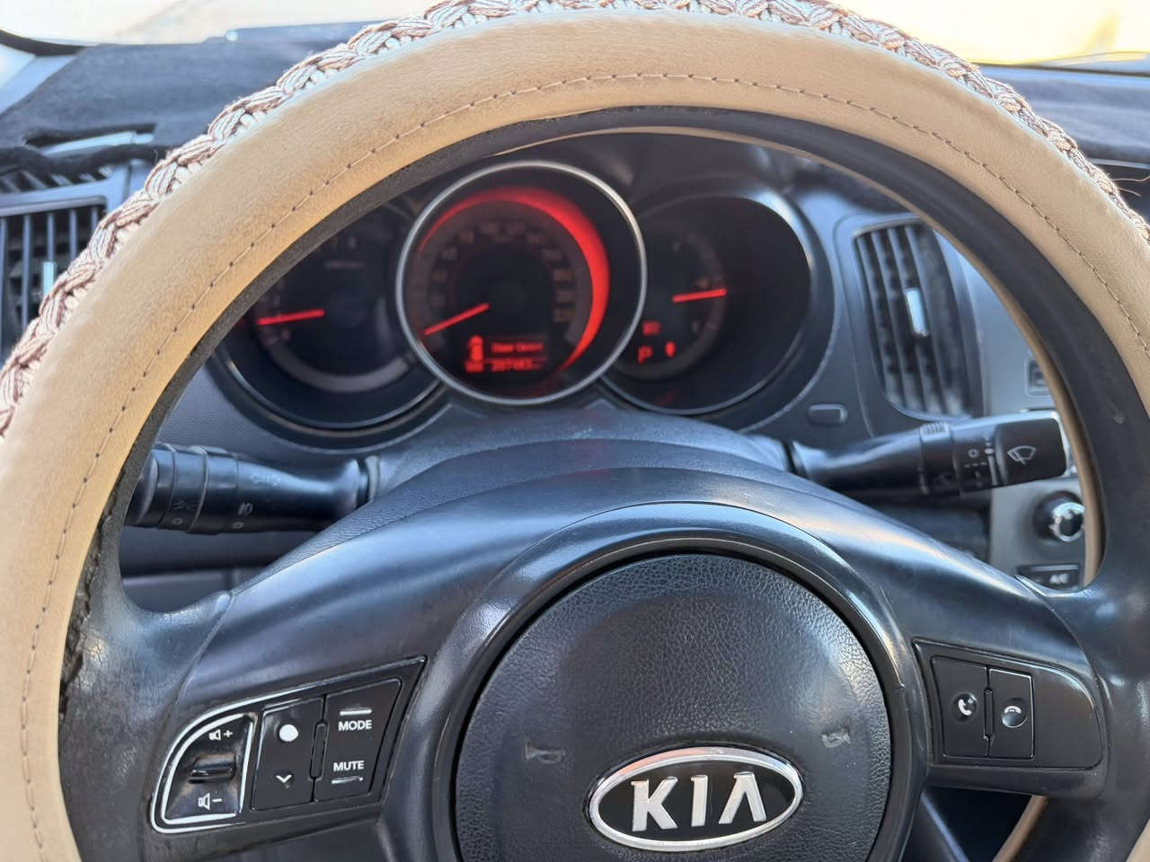 سيراتو موديل 2011 سياره حلو وجديد كير مكينه جديد. مكفول كفاله الغد وشاصي وكل نواحي ما عد البنيد وسونار بس جديد ورقم أربيل دولي جديد ماشيه سياره حقيقي 200 مواصفات سياره يدات نيكل مري شفط خمسه ويل تحكم ستيرن بلوتوث سياره بسم كردي تريد تحول تريد وكاله مضمونه مكان و اسط نعمانيه السعر 88وبيه مجال الطيبين ***********
