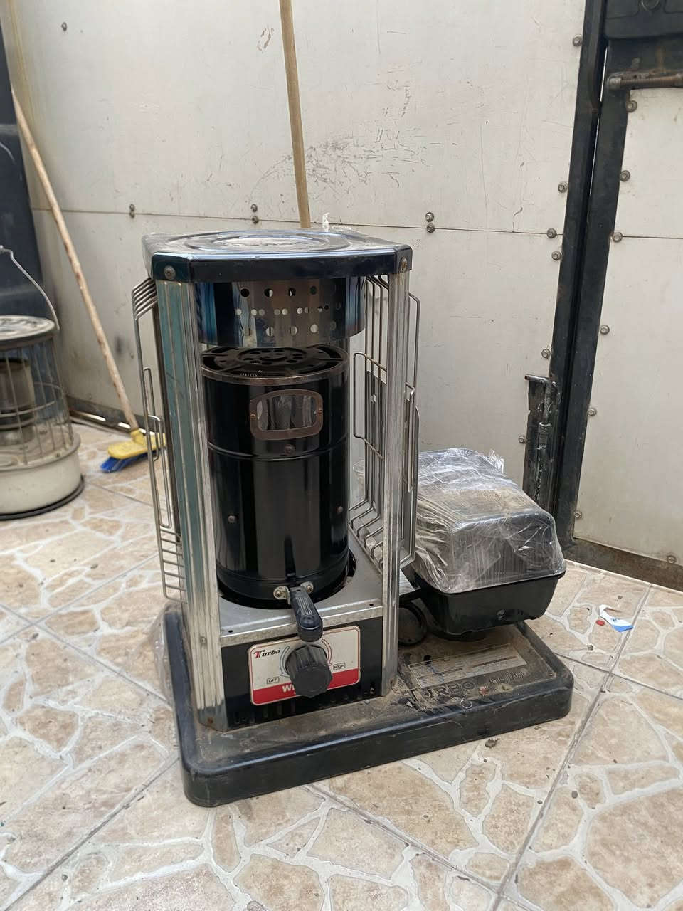 أغراض للبيع كلشي شغال شرط بيع تشتري كلهن ماتختلف على سعر (***********)
