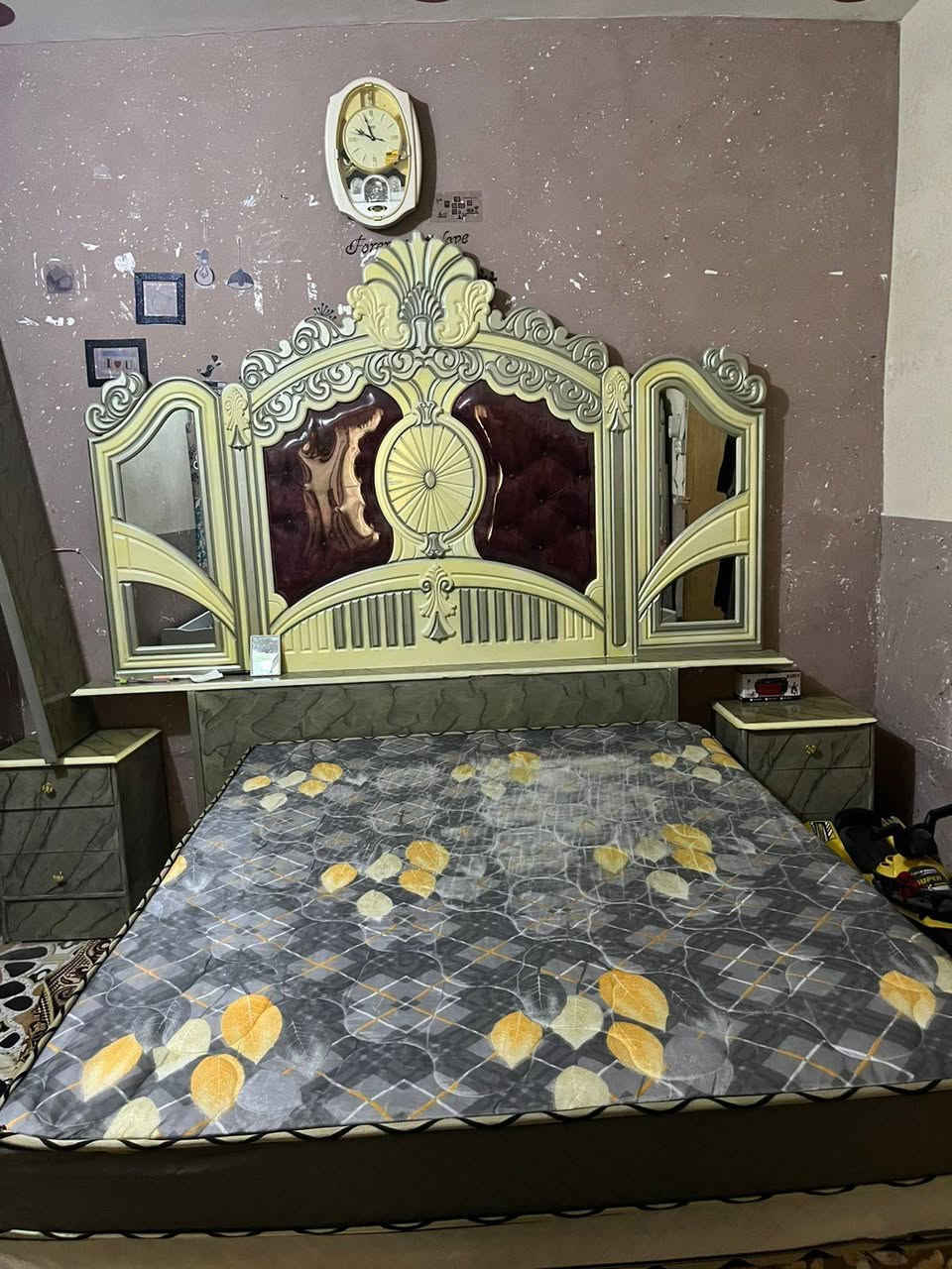 غرفه نضيفه للبيع مسعجلين ع بيعته


**إذا كنت صاحب هذا الإعلان وتريد حذفه لأي سبب، رجاءا أرسل رسالة إلى الدعم الفني**