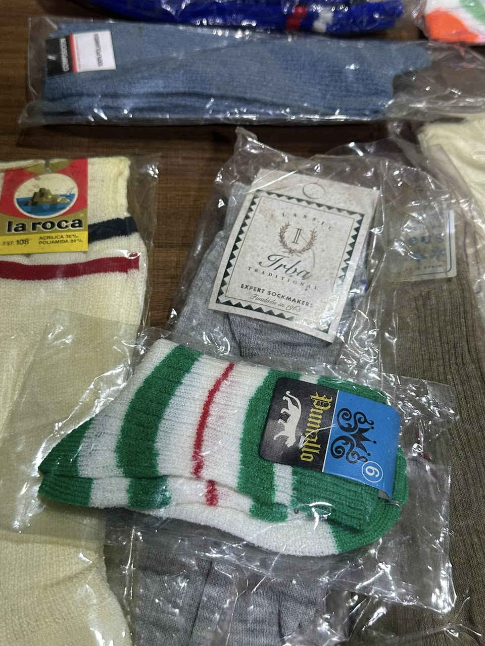 شروة جواريب اوروبي كواليتي عالي
شبابي بناتي بي ولادي قليل

الكيلو يطلع 30/35 جوز
سعر الكيلو 5 الف دينار فقط قفل 
اقل كمية 100 كغ 
🔺500 الف ويا توصيل🔺
"" يطلع عليك قطعة 150 دينار""

للحجز اربيل وتساب ابو لاوند
فديو بتعليقات👇
***********
