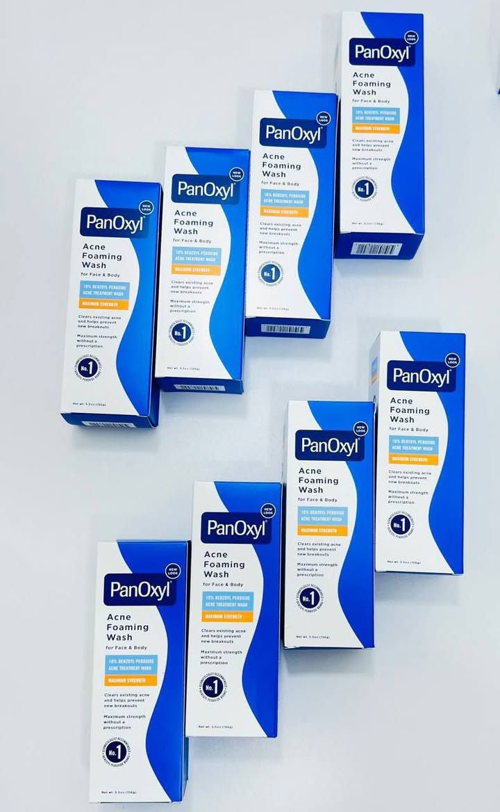 غسول بانوكسيل الرغوي لحب الشباب (PanOxyl Acne Foaming Wash) هو منتج موصى به من قبل أطباء الجلدية لعلاج حب الشباب للوجه والجسم. 

المكون الرئيسي: يحتوي على 10% بنزويل بيروكسيد، وهو مكون قوي مضاد للبكتيريا يقتل البكتيريا المسببة لحب الشباب. 

الاستخدامات: يعالج حب الشباب الموجود ويساعد على منع ظهور حبوب جديدة، كما يزيل الزيوت الزائدة وينظف المسام بعمق. 

مناسب لـ: الوجه والصدر والظهر، ومناسب لجميع أنواع البشرة.

السعر خاص🤍

توصيل كافة محافظات العراق 🚗

#بانوكسيل #panoxyl #حبوب_الظهر #حب_الشباب #كوزمتك #بنات #بغداد #عراق #اكسبلور #fypシ


**إذا كنت صاحب هذا الإعلان وتريد حذفه لأي سبب، رجاءا أرسل رسالة إلى الدعم الفني**