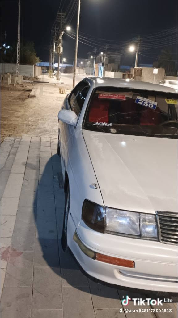 سلام عليكم بطه متصل مكفوله من الكص والنقل والضربه سنويه نافذه تبريد ثلج❄ راعيه جاري موديل 92مكينه وكير وحداده تايرات 80% سياره مال جناي احله من الصور المكان بصره قضاء القرنه بني منصور للستفسار ***********
