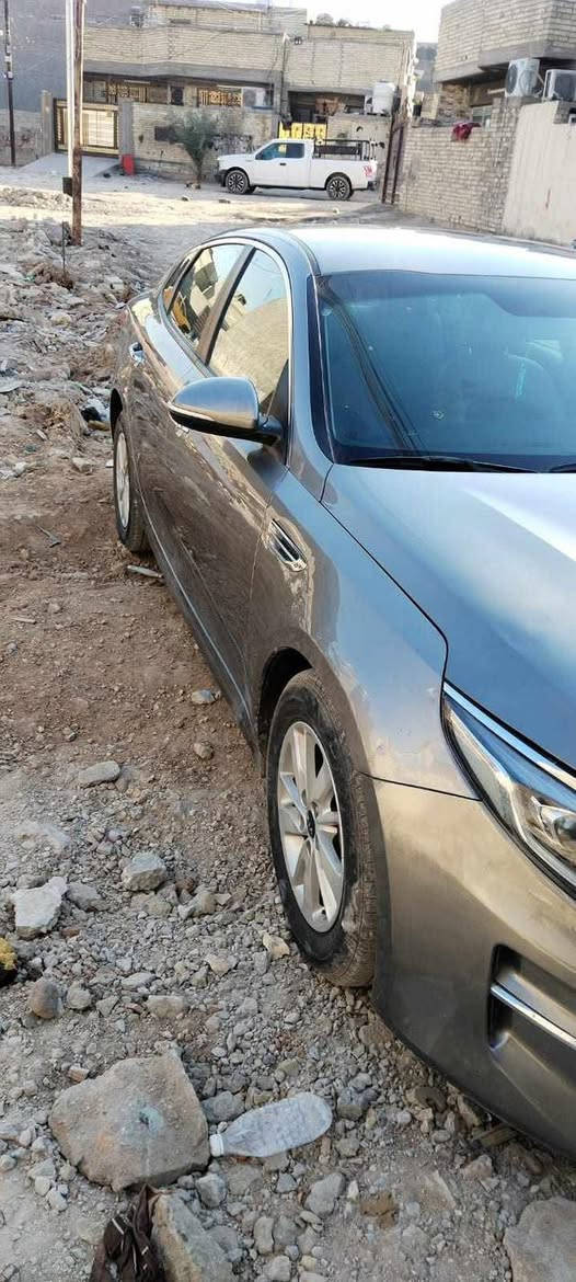كيا اوبتما أمريكي feحادث امريكا باب السايق وشبر بلدوسه وهنا بلعراق جاملغ اوبنيد مثل ماموضح بلصور بدون دواخل مكينه2400رقم قادسيه انكليزي بسمي 
السعر 115 اوبيها مجال 
***********
