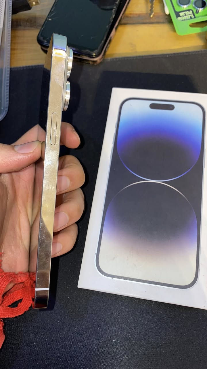 ايفون 14 برو ماكس ذاكرة 256 بطارية 98 وتر ممفتوح شرط كفالة نضافه 100‎%‎ دبل شريحه السعر 800 وبيه مجال


**إذا كنت صاحب هذا الإعلان وتريد حذفه لأي سبب، رجاءا أرسل رسالة إلى الدعم الفني**