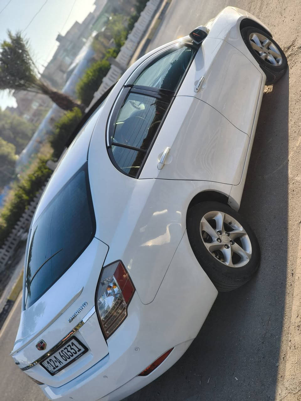 🛑سعر 70 وبيها مجال للشراي
📍جيلي ام كراند c7 
📍رقم نينوى مسطرة وكالة وتحويل 
📍سيارة  بيها قطعه وحده جاملغ الورا النفر 
📍محرك 1800 
📍كير اوتو 
📍تبريد تدفئة 
📍4 ويلكب الاصلي مالتها
📍سيارة ما ناقصها شي كامله مكلمه 
📍للتواصل خاص او الاتصال على الرقم 
📍***********
