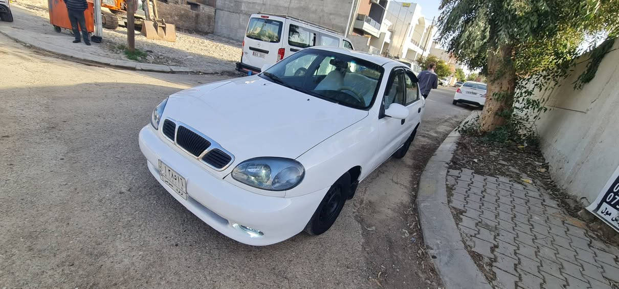 دايو لانوس موديل ١٩٩٩ كير اوتوماتيك تبريد و تدفئة شغال بدون ضرر صبغ حزام جمالية سيارة جاهزة بدون نقص صدر امامي وخلفي جديد كهربائيات شغال لايتات  led سنوية مشروع كوبون بنزين موجود سعر ٤٧ ومجال عنوان كركوك شوراو ***********......*********** كركوك, العراق
