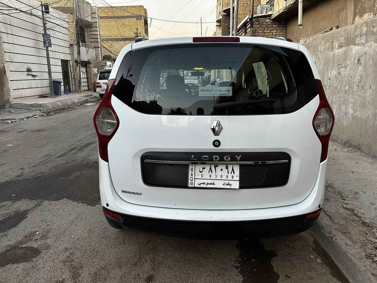 السلام عليكم
رينو لودجي موديل ٢٠٢٠
سيارة نظيفه ومابيها نقص 
ماشيه ١١٣ الف كيلو 
السعر ٨٠$
مكاني بغداد 
***********
