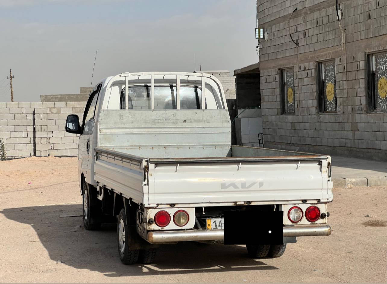 السلام عليكم كيه بنكو 2700  مفتوح 2023 سياره مكفوله من ضربه وصبغ وتبديل محرك نضيف رقم بصره  الاستفسار رقم  ***********
العنوان البصره الزبير
